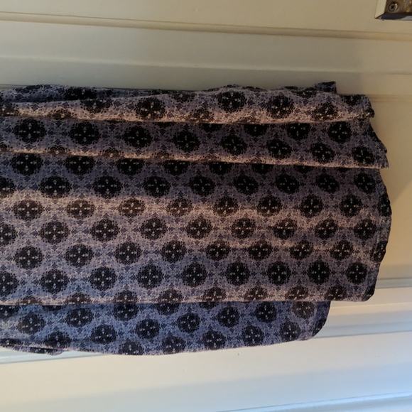 Flowy Tank Top - Picture 3 of 4